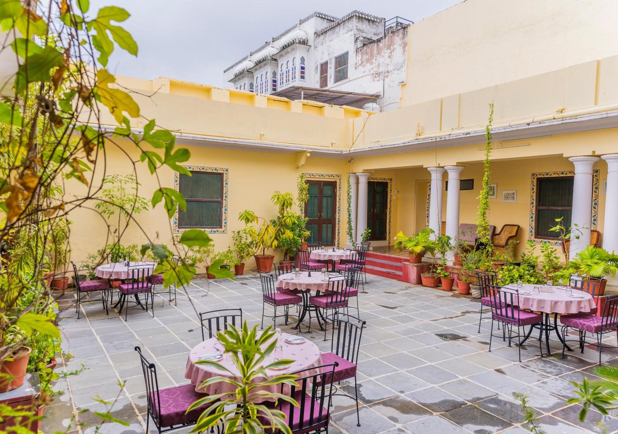 Kalyan Villa Homestay Udaipur Ngoại thất bức ảnh